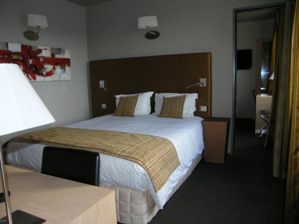 Cit'Hotel Saint-Pierre Viré Zewnętrze zdjęcie