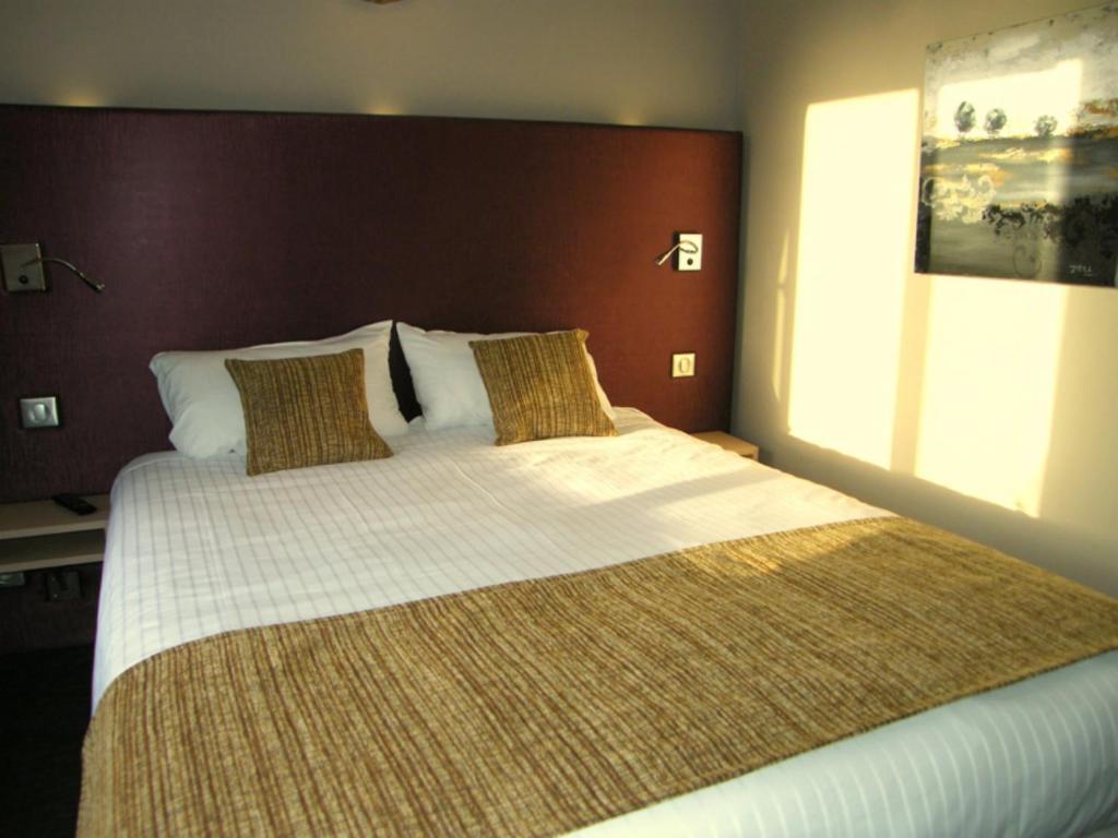 Cit'Hotel Saint-Pierre Viré Zewnętrze zdjęcie