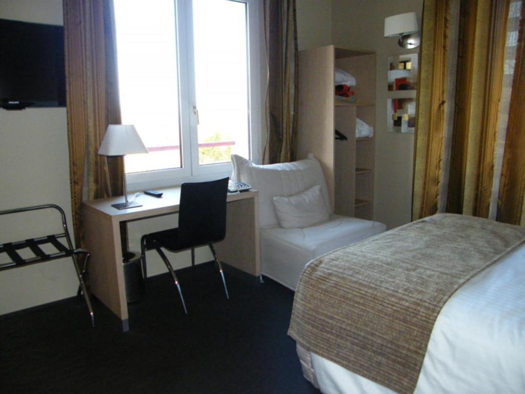Cit'Hotel Saint-Pierre Viré Zewnętrze zdjęcie